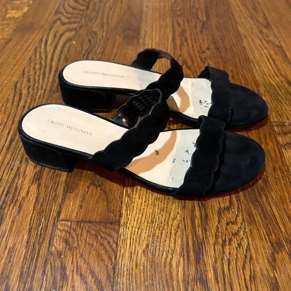 Stuart Weitzman - Picture 2 of 3